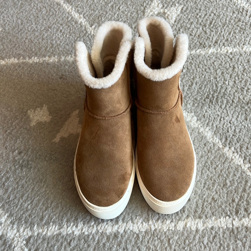 UGG sneaker boot